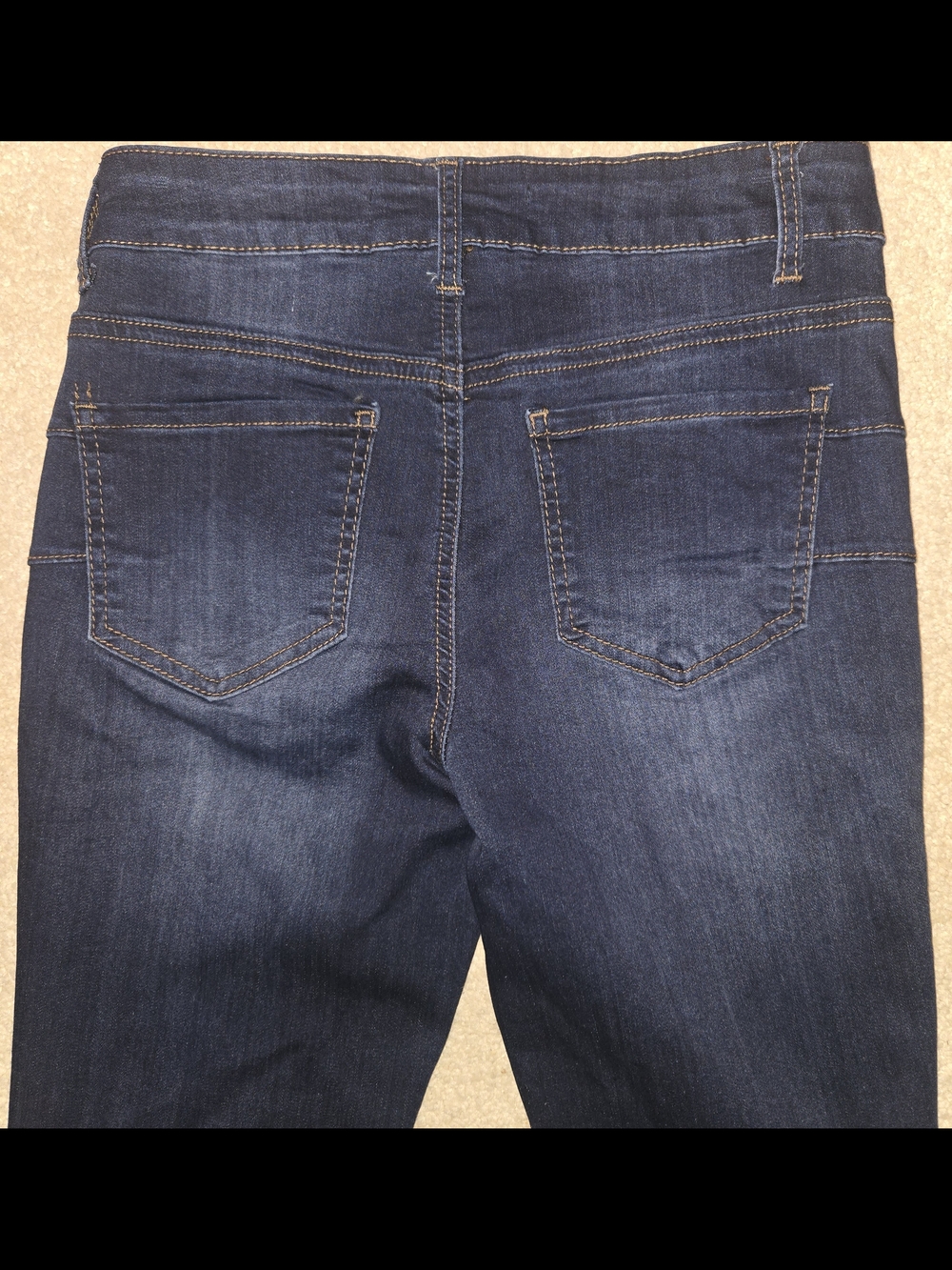 NWOT Dark Wash Skinny Cuffed Cropped Jeans Womens Size 4 - Picture 2 of 7